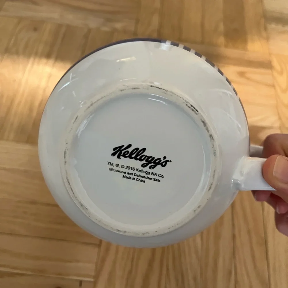 Kellogg's Frosted Flakes Blue Oversized Mug/Bowl - Picture 4 of 4